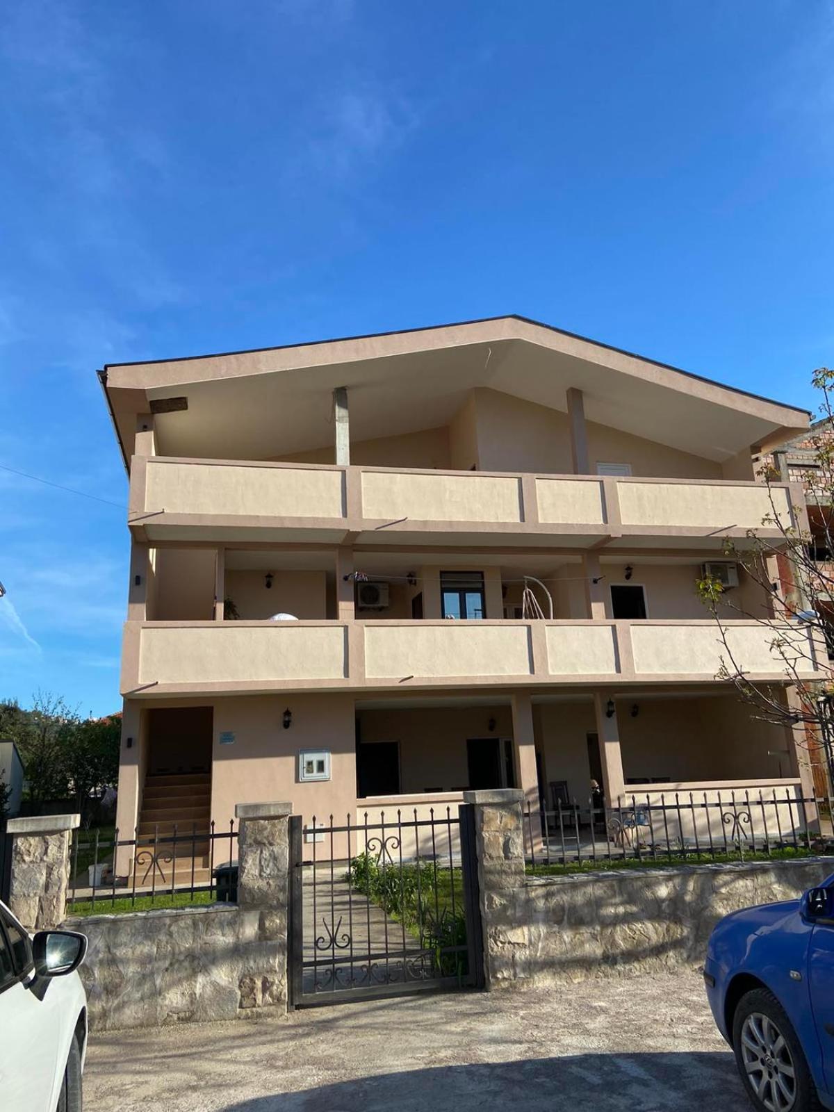 Apartmani Zecevic Будва Экстерьер фото